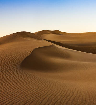 Photo of Mesquite Flat Dunes in the Death Valley.