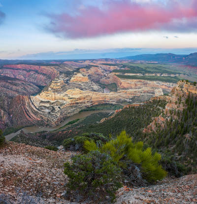 Photo of the cascades at Havasu Falls.