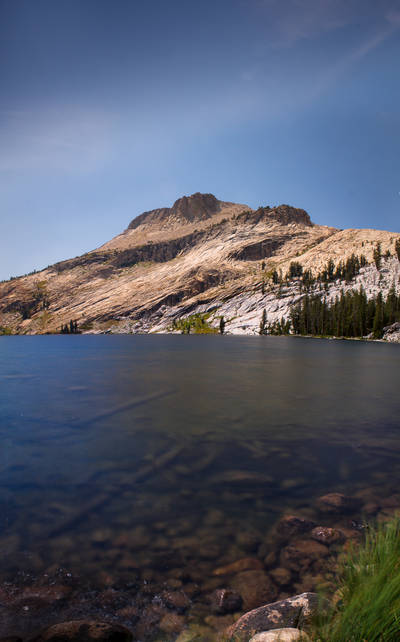 Photo of the May Lake in Yosemite National Park.